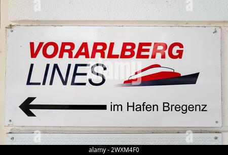 Bregenz, Österreich - 15. März 2024: Die Vorarlberger Linien-Bodensee-Schifffahrt ist eine österreichische Reederei am Bodensee mit ihrem Heimathafen br Stockfoto