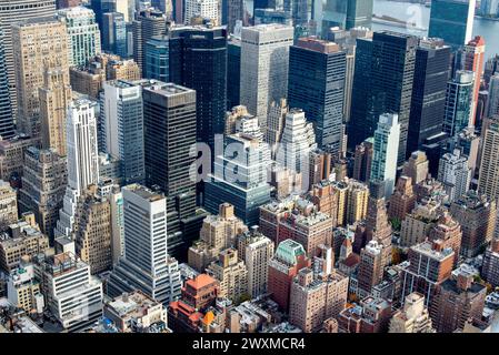Blick auf die Stadt aus der Vogelperspektive vom hohen Gebäude in New York City Stockfoto