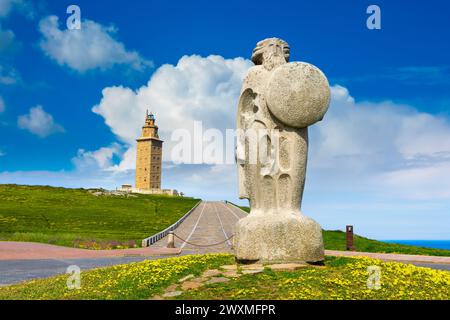 Statue von Breogan, dem mythischen keltischen König aus Galicien, in der Nähe des Turms des Herkules, A Coruna, Galicien, Spanien Stockfoto