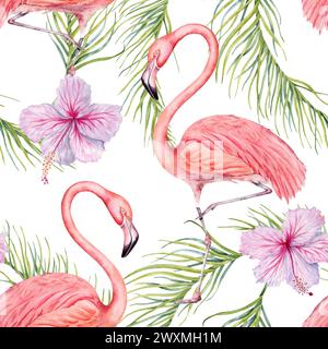 Flamingovogel mit grünen Palmblättern und nahtlosen Hibiskusblüten. Handgezeichnetes Aquarell auf weißem Hintergrund. Tropische natürliche Botanik Stockfoto