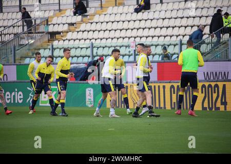 Modena, Italien. April 2024. Während der Italienischen Fußball-Meisterschaftsliga BKT 2023/2024 zwischen Modena F.C. und S.S.C. Bari im Alberto Braglia Stadion in Modena, Norditalien, Montag, den 1. April, 2024. Sport - Fußball - (Foto Michele Nucci Credit: LaPresse/Alamy Live News Stockfoto