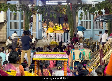 Chennai, Tamil Nadu, Indien - 20. März 2024: Kapaleeshwarar Tempel, Mylapore, Chennai, Indien während des Mylapore Panguni Festivals. Stockfoto