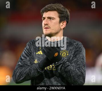 London, Großbritannien. 30. März 2024. 30. März 2024 - Brentford gegen Manchester United - Premier League - GTECH Community Stadium. Harry Maguire von Manchester United im Kampf gegen Brentford. Bildnachweis: Mark Pain/Alamy Live News Stockfoto