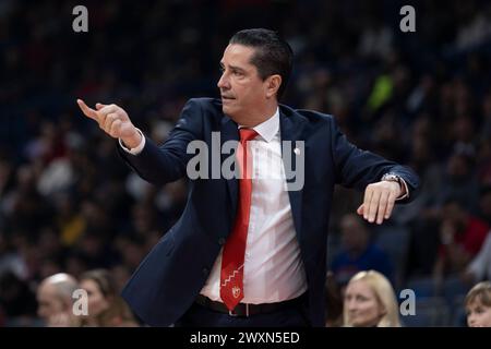 Belgrad, Serbien, 14. März 2023. Cheftrainer Ioannis Sfairopoulos von Crvena Zvezda Meridianbet Belgrad reagiert auf das Spiel der Turkish Airlines EuroLeague 2023/2024 in Runde 29 zwischen Crvena Zvezda Meridianbet Belgrad und Maccabi Playtika Tel Aviv in der Aleksandar Nikolic Hall in Belgrad. März 2023. Quelle: Nikola Krstic/Alamy Stockfoto