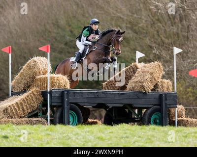 Richard Coney aus Großbritannien mit Poetry in Motion II während des CCI4*-S Grantham Cup Cross Country beim Thoresby Park International Eventing Spring Carnival am 30. März 2024, Thoresby Park, Vereinigtes Königreich (Foto: Maxime David - MXIMD Pictures) Stockfoto
