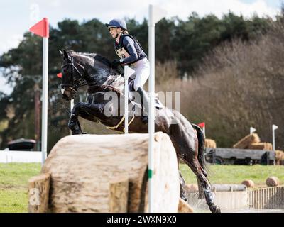 Holly Richardson aus Großbritannien mit Bally Louis während des CCI4*-S Grantham Cup Cross Country beim Thoresby Park International Eventing Spring Carnival am 30. März 2024, Thoresby Park, Vereinigtes Königreich (Foto: Maxime David - MXIMD Pictures) Stockfoto