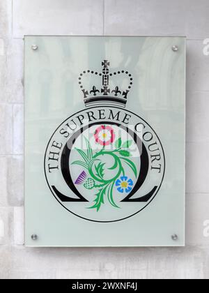 Unterschrift des Obersten Gerichtshofs des Vereinigten Königreichs (UKSC) in London, Großbritannien Stockfoto