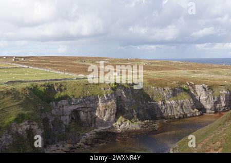 Die Schlucht (Geodha Smoo) führt zur Smoo Cave, Durness in Sutherland, Highland Schottland, Großbritannien Stockfoto