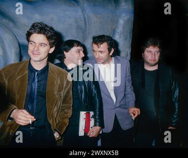 The Stranglers 1984: Links Jean-Jacques Burnel, Dave Greenfield, Hugh Cornwell und Jet Black für ihr Album Aural Sculpture Stockfoto