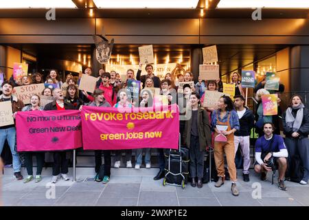 Oktober 2023. Labour Party HQ, Blackfriars Bridge Road, London, Großbritannien. Kampagnengruppe Green New Deal steigende Nachfrage Labour verpflichtet sich zu einem mutigen Green New Deal. Stockfoto