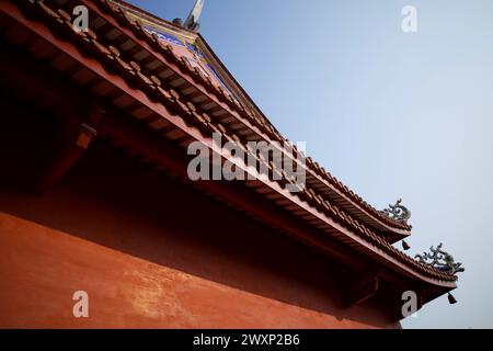 Kampftempel gegen blauen Himmel in Tainan, Taiwan Stockfoto