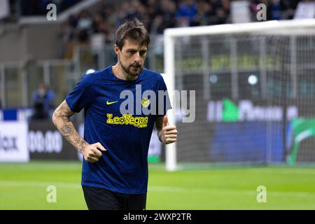 Mailand, Italien. April 2024. Francesco Acerbi im Rahmen des Fußballspiels der Serie A zwischen dem FC Internazionale und dem Empoli FC im Giuseppe Meazza Stadion in Mailand, Italien, am 1. April 2024 Credit: Mairo Cinquetti/Alamy Live News Stockfoto