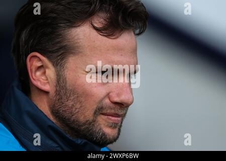 Tom Cleverley Interims-Cheftrainer von Watford während des Sky Bet Championship Matches West Bromwich Albion vs Watford at the Hawthorns, West Bromwich, Großbritannien, 1. April 2024 (Foto: Gareth Evans/News Images) Stockfoto