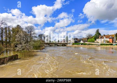 Überschwemmungen des Flusses Claise, die nach dem „Red Alert“ starken Regen an den Ufern platzen – Preuilly-sur-Claise, Indre-et-Loire (37), Frankreich. Stockfoto