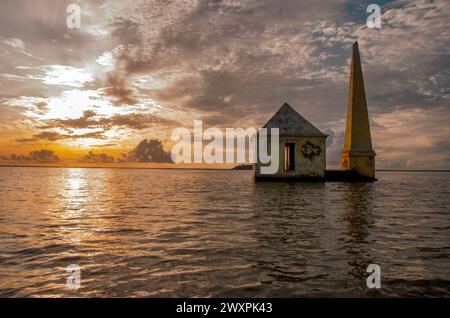 Chilka-Frühstücksinsel und Sonnenaufgang Stockfoto