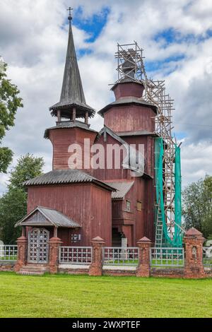 Holzkirche St. Johannes der Theologe am Fluss Ischnja, 1689, Rostow, Jaroslawl, Russland Stockfoto