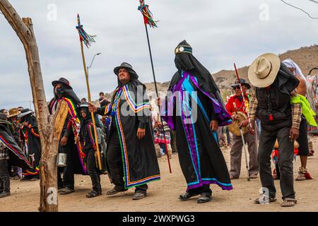 HERMOSILLO, MEXIKO - MÄRZ 30: Pharisäer mit Speeren während der Feierlichkeiten der Karwoche am 30. März 2024 in Hermosillo, Mexiko. (Foto von Luis Gutiérrez/Norte Foto ) Stockfoto