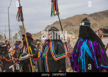 HERMOSILLO, MEXIKO - MÄRZ 30: Pharisäer mit Speeren während der Feierlichkeiten der Karwoche am 30. März 2024 in Hermosillo, Mexiko. (Foto von Luis Gutiérrez/Norte Foto ) Stockfoto