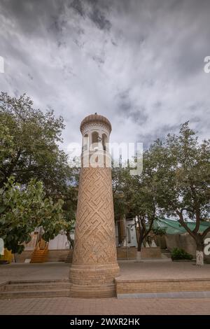 20. JUNI 2023, SAMARKAND, USBEKISTAN: Eintritt in Guri Amir oder Gur Emir ist ein Mausoleum des mongolischen Eroberers Amir Temur oder Tamerlane in Samarkand, U Stockfoto