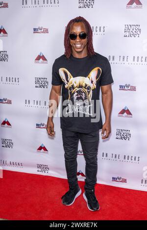 Los Angeles, USA. April 2024. Schauspieler Shaka Smith besucht Christine Peakes 'Cheeky Peakey's Comedy Show' im Hotel Ziggy, Los Angeles, CA, 1. April 2024 Credit: Eugene Powers/Alamy Live News Stockfoto