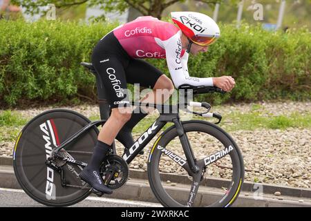 Irun, Espagne. April 2024. Gorka Izagirre aus Cofidis während des Baskenlandes Itzulia 2024, Radrennen, Phase 1 Irun - Irun, individuelles Zeitfahren am 1. April 2024 in Irun, Spanien - Foto Laurent Lairys/DPPI Credit: DPPI Media/Alamy Live News Stockfoto