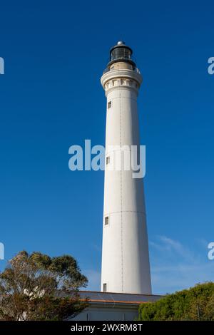 San Vito lo Capo, Italien - 4. Januar 2024: Blick auf den Leuchtturm von Capo San Vito Stockfoto