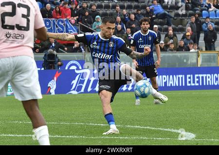 Marius Marin (Pisa) während des Spiels Pisa SC gegen Palermo FC, italienischer Fußball Serie B in Pisa, Italien, 1. April 2024 Stockfoto