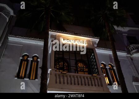 Das legendäre Rick's Cafe Restaurant am Ufer des Atlantischen Ozeans in Casablanca am 1. Oktober 2023. Casablanca, eine sich schnell entwickelnde Stadt, ist die e Stockfoto