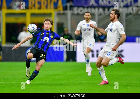 Mailand, Italien. April 2024. Nicolo Barella (23) von Inter war in der Serie A zwischen Inter und Empoli bei Giuseppe Meazza in Mailand zu sehen. (Foto: Gonzales Photo - Tommaso Fimiano). Stockfoto