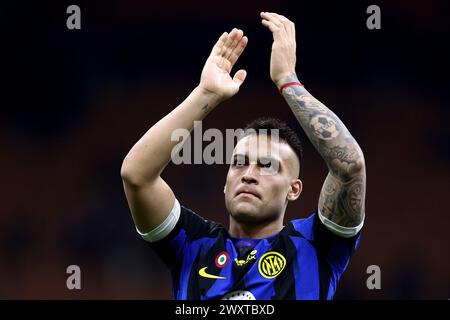 Mailand, Italien. April 2024. Lautaro Martinez vom FC Internazionale feiert am 1. April 2024 im Stadio Giuseppe Meazza in Mailand Italien das Fußballspiel der Serie A zwischen dem FC Internazionale und dem Empoli FC. Quelle: Marco Canoniero/Alamy Live News Stockfoto