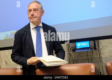 IL Ministro delle Imprese e del Made in Italy Adolfo Urso durante la präsentazione della Prima Giornata del Made in Italy che si terrà ogni 15 aprile anniversario della nascita di Leonardo da Vinci, evento tenutasi presso il MIMIT A Roma, Martedì 02 April 2024 (Foto Mauro Scrobogna/LaPresse) der Minister für Wirtschaft und Made in Italy Adolfo Urso anlässlich der Veranstaltung des ersten Made in Italy Day, der jeden 15. April der Geburt von Leonardo da Vinci stattfindet, Veranstaltung im MIMIT in Rom, Dienstag, den 2. April 2024 (Foto: Mauro Scrobogna/LaPresse) Stockfoto