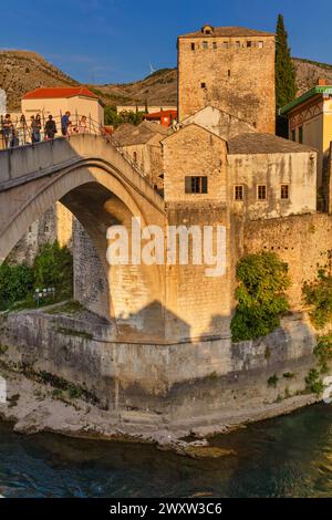 Stari Most, Alte Brücke, Osmanische Brücke aus dem 16. Jahrhundert, Mostar, Bosnien Stockfoto