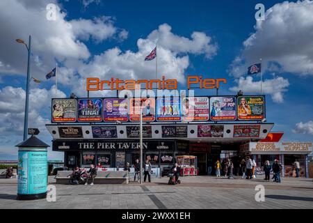 Britannia Pier Great Yarmouth Tourism - Great Yarmouth Britannia Pier wurde ursprünglich in1858 erbaut, aber 1899 abgerissen und wieder aufgebaut, Wiedereröffnung 1902. Stockfoto