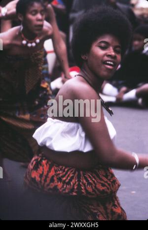 Afro-karibische Tänzer in Fort Greene, 1969, in Clinton und Dekalb Avenues Stockfoto