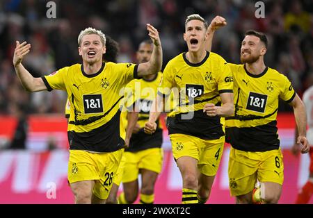 Torfeier Julian Ryerson Borussia Dortmund BVB (26), Nico Schlotterbeck Borussia Dortmund BVB (04), Salih Oezcan Borussia Dortmund BVB (06) Stockfoto