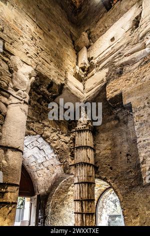 Römische Überreste im Glockenturm, Kathedrale San Giusto, Colle di San Giusto, Triest, Hafenstadt an der Adria, Friaul, Italien, Triest Stockfoto