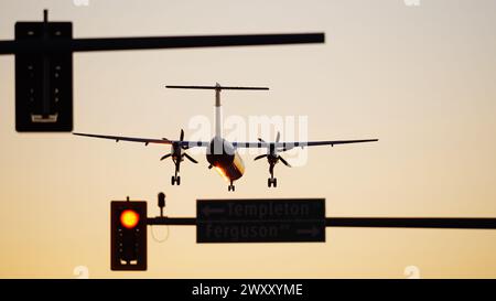 Richmond, British Columbia, Kanada. März 2024. Ein Air Canada Express de Havilland Canada Dash 8-400 Turboprop-Flugzeug im Anflug zur Landung am Vancouver International Airport. (Credit Image: © Bayne Stanley/ZUMA Press Wire) NUR REDAKTIONELLE VERWENDUNG! Nicht für kommerzielle ZWECKE! Stockfoto