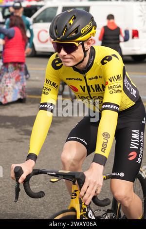 Kanbo, Spanien. April 2024. VINGEGAARD Jonas VOM Team Visma Credit: Abaca Press/Alamy Live News Stockfoto