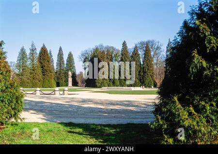 Gedenkstätte in (Compiègne) Compiegne markiert die Stelle, an der der Waffenstillstandszug im November 1918 aufgestellt wurde Stockfoto