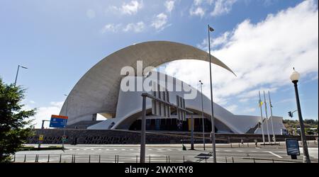 Von Santiago Calatrava entworfene Konzerthalle Auditorio de Tenerife „Adán Martín“, Teneriffa, Kanarische Inseln, Spanien, Santa Cruz Stockfoto