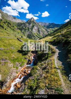 Département Hautes-Pyrenäen, Aure Upper Valley (obere Pyrenäen, Südwestfrankreich): Das Moudang-Tal, das zum Naturverbund gehört Stockfoto