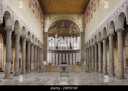 Rom. Italien. Basilika Santa Sabina auf der Aventine (Basilica di Santa Sabina all’Aventino). Stockfoto