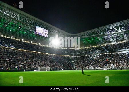 Turin, Italien. April 2024. Das Allianz Stadion im Halbfinalspiel zwischen Juventus und Lazio in Turin. (Foto: Gonzales Photo/Alamy Live News Stockfoto