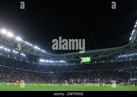 Turin, Italien. April 2024. Ein allgemeiner Blick ins Innere des Stadions während des Halbfinales des 1. Leg-Fußballspiels Coppa Italia 2023/24 zwischen Juventus FC und SS Lazio im Allianz Stadium. ENDPUNKTZAHL : Juventus 2 | 0 Lazio Credit: SOPA Images Limited/Alamy Live News Stockfoto