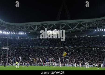 Ein allgemeiner Blick ins Innere des Stadions während des Halbfinales des 1. Leg-Fußballspiels Coppa Italia 2023/24 zwischen Juventus FC und SS Lazio im Allianz Stadium. ENDNOTE : Juventus 2 | 0 Lazio (Foto: Fabrizio Carabelli / SOPA Images/SIPA USA) Stockfoto