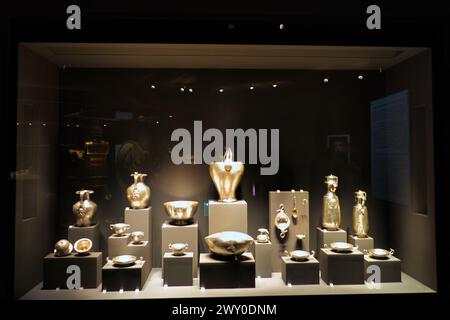 Museum der königlichen Gräber von Aigai (Vergina), Griechenland, das sich um die königlichen Gräber des antiken Königreichs Mazedonien in Aigai dreht. Stockfoto