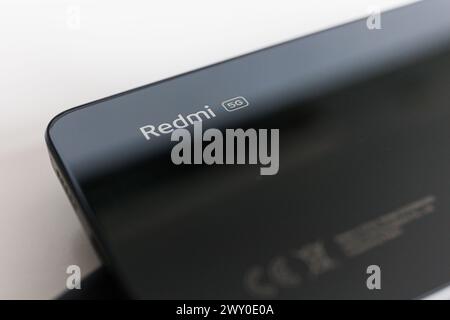 Xiaomi Redmi Note chinesisches Smartphone. Hochwertige Fotos Stockfoto