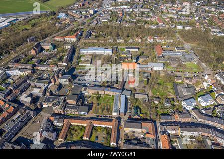 Luftbild, Schulzentrum mit Andreas-Vesalius-Gymnasium, Ida-Noddack Gesamtschule und Kath. Bildungsforum Wesel, Amtsgericht und Rathaus, Städtisches Bühnenhaus Wesel, Wesel, Nordrhein-Westfalen, Deutschland ACHTUNGxMINDESTHONORARx60xEURO *** Luftansicht, Schulzentrum mit Andreas Vesalius Gymnasium, Ida Noddack Gesamtschule und kath Bildungsforum Wesel, Amtsgericht und Rathaus, Städtisches Bühnenhaus Wesel, Wesel, Nordrhein-Westfalen, Deutschland ACHTUNGxMINDESTHONORARx60xEURO Stockfoto