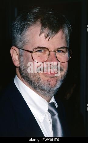 Christopher Durang ist verstorben. Christopher Durang nimmt am 14. Mai 2001 an einer Vorführung von „Sister Mary Exercises IT All“ im Directors Guild Theater in New York City Teil. Foto: Henry McGee/MediaPunch Stockfoto