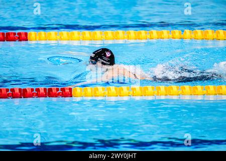 LONDON, VEREINIGTES KÖNIGREICH. April 24. Sienna Robinson tritt am Mittwoch, den 03. April 2024, im London Aquatics Centre bei der Speedo Aquatics GB Schwimmen-Meisterschaft 2024 im 200-m-Brustschlag der Frauen an. LONDON ENGLAND. Quelle: Taka G Wu/Alamy Live News Stockfoto